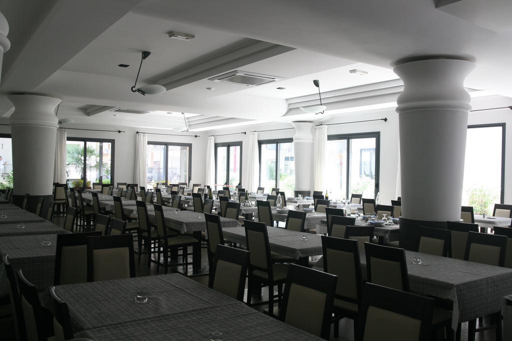 Hotel Stanchini Bellaria-Igea Marina Dış mekan fotoğraf